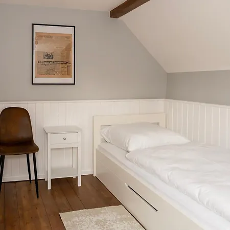 Rustic Charm - By Comfort Housing Villa *