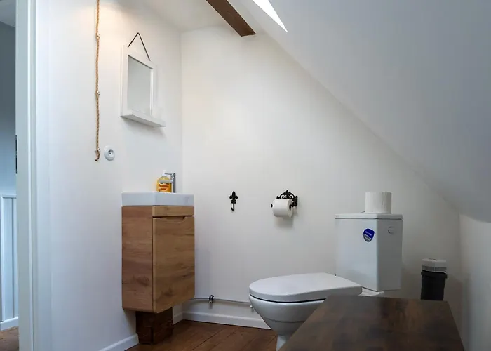 By Comfort Housing - Up To 7 Guests